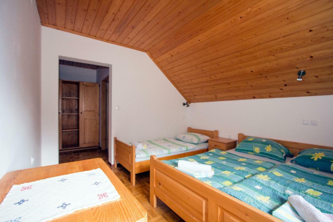 Villa Turisticna Kmetija Perk Solčava Exterior foto